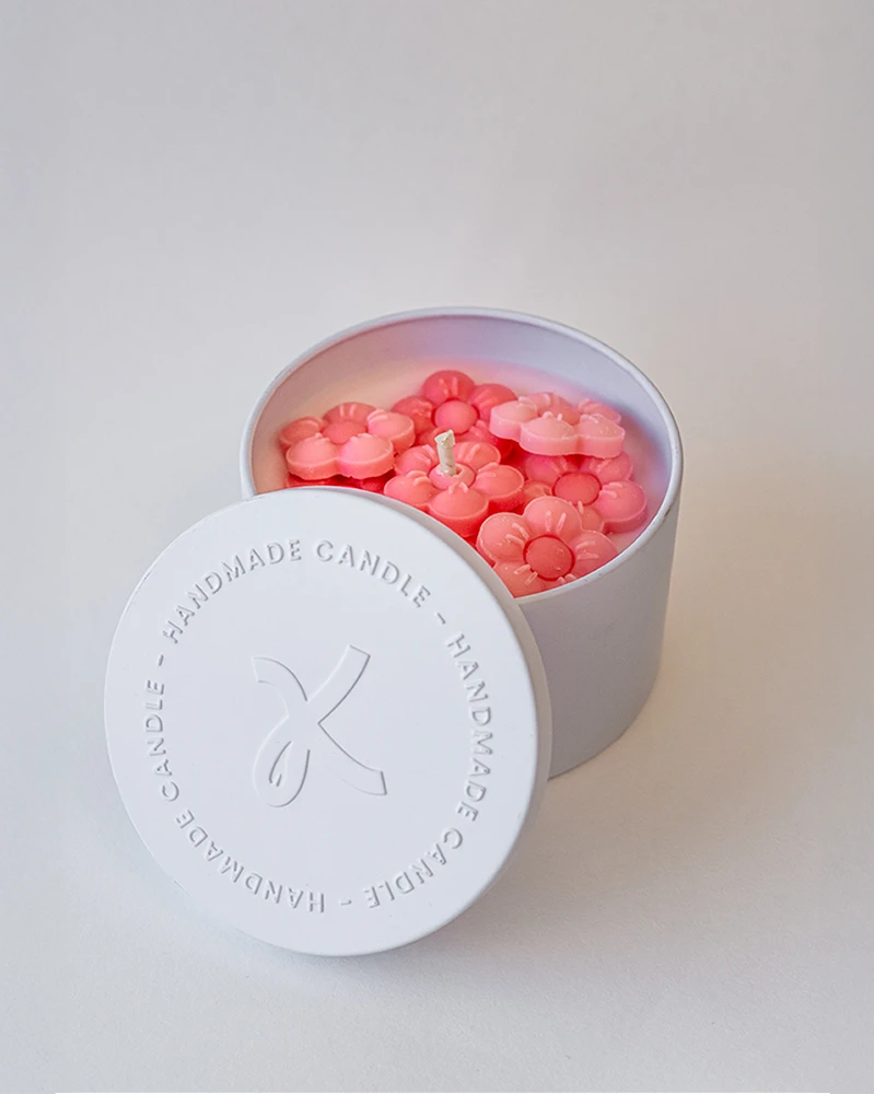 Sakura cherry blossom scent note Kandelia mystery candle